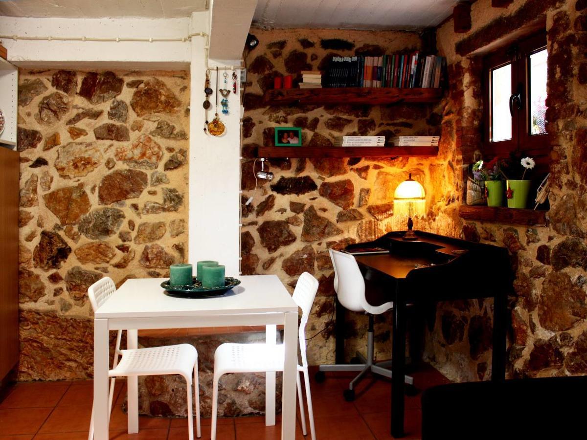 Sweet Stone Apartment In Imittos Athén Kültér fotó
